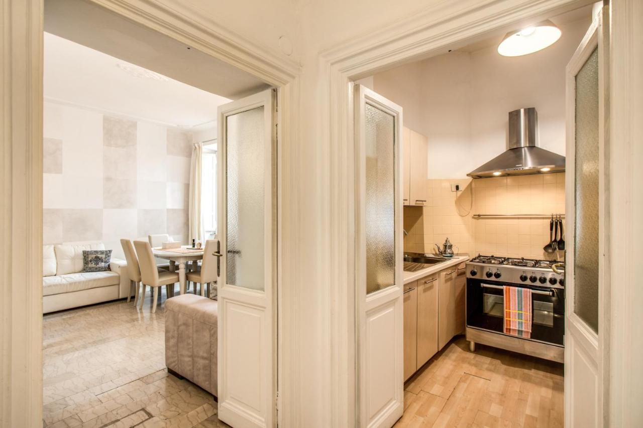 Colonna Suite - Rome Via Del Corso Big Apartment Extérieur photo
