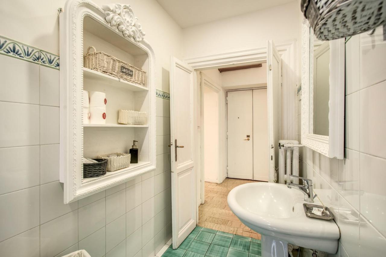 Colonna Suite - Rome Via Del Corso Big Apartment Extérieur photo