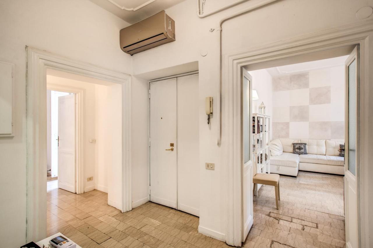 Colonna Suite - Rome Via Del Corso Big Apartment Extérieur photo